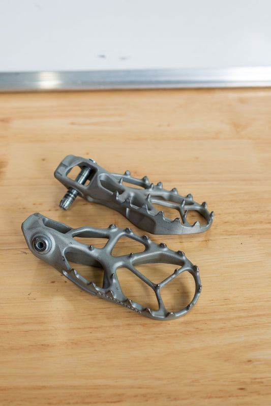Factory KTM/Husqvarna Pegs